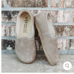 Anya’s Yasemin Leather Barefoot Loafers